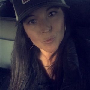 Meet your Posher, Janitta